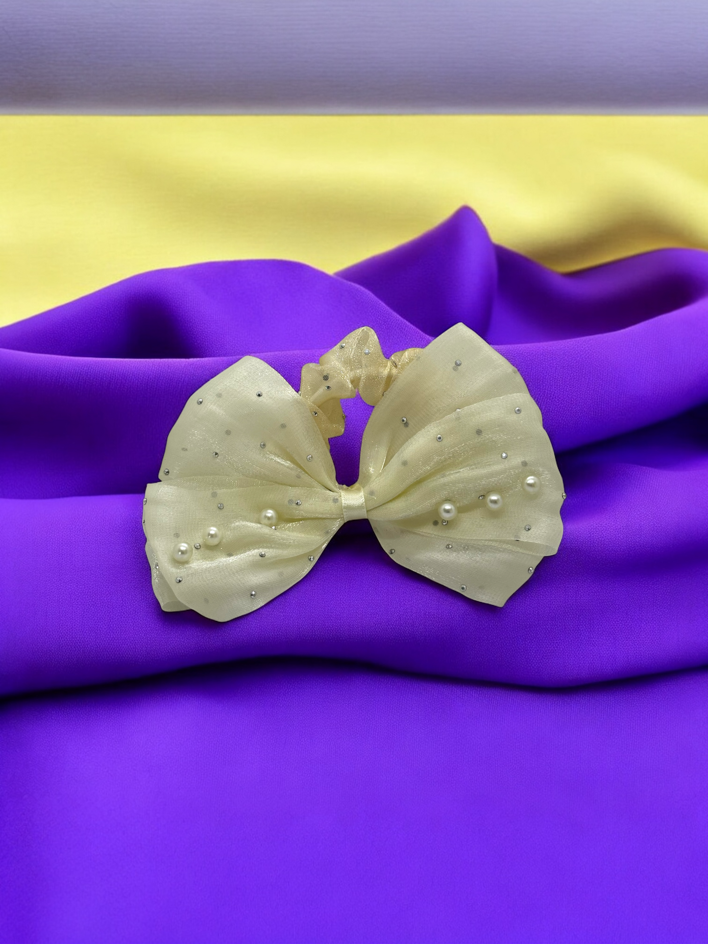 White Bow Pearl Scrunchies Hair Band