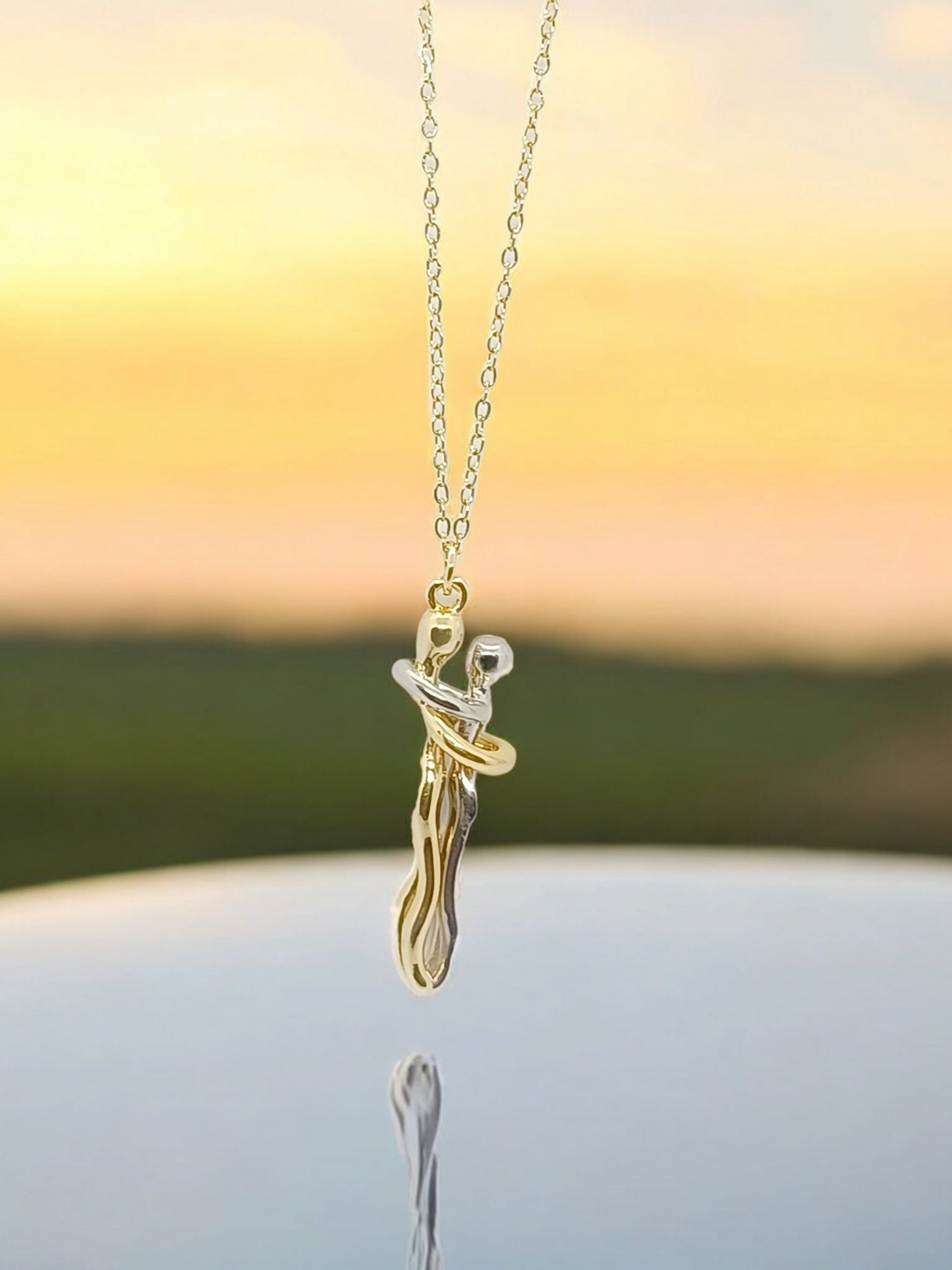 Hugging Couple Romantic Dual Tone Anti Tarnished Gold Plated Necklace