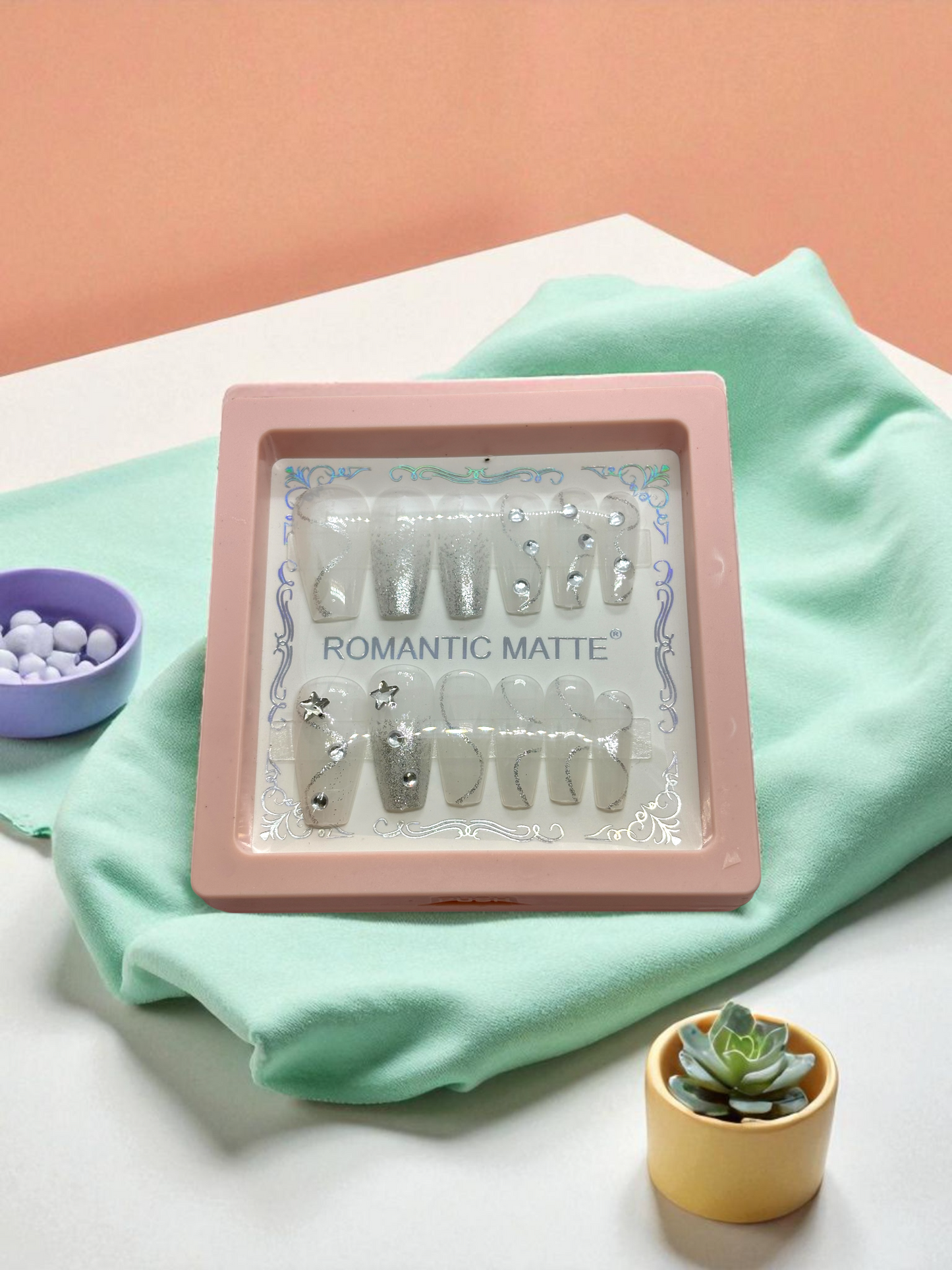 White Artificial Handmade Reusable Press on Nails Kit