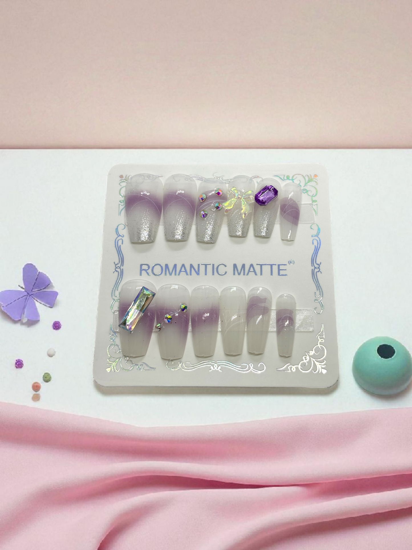 White and Violet Artificial Handmade Reusable Press on Nails Kit