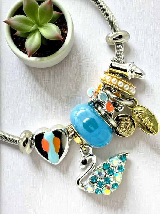 Anti Tarnished Silver Plated Shinning Duck Charm Bracelet