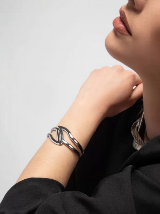 Modern Style Simple & Elegant Anti Tarnished Bracelet