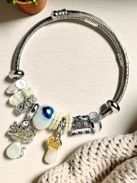Anti Tarnished Silver Plated White Cat Charm Bracelet