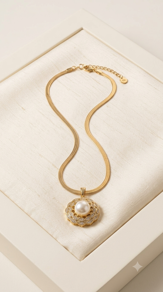 The Lattice Pearl Sunburst Pendant