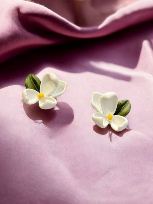 Daisy Dainty - Flower Stud Korean Eardrops