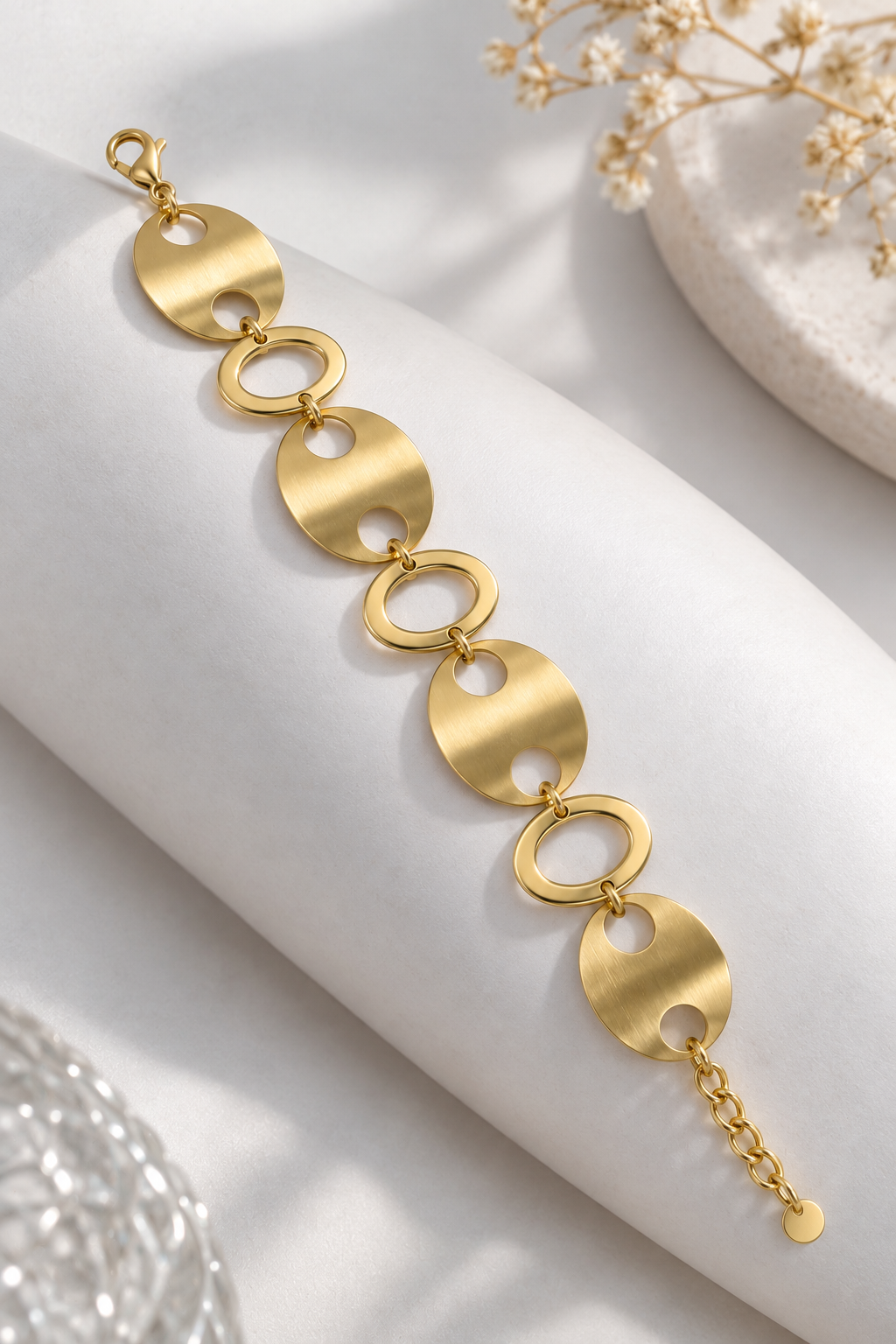 The Linea - Matt Finish 18K Gold Plated Lunar Link Anti Tarnish Bracelet