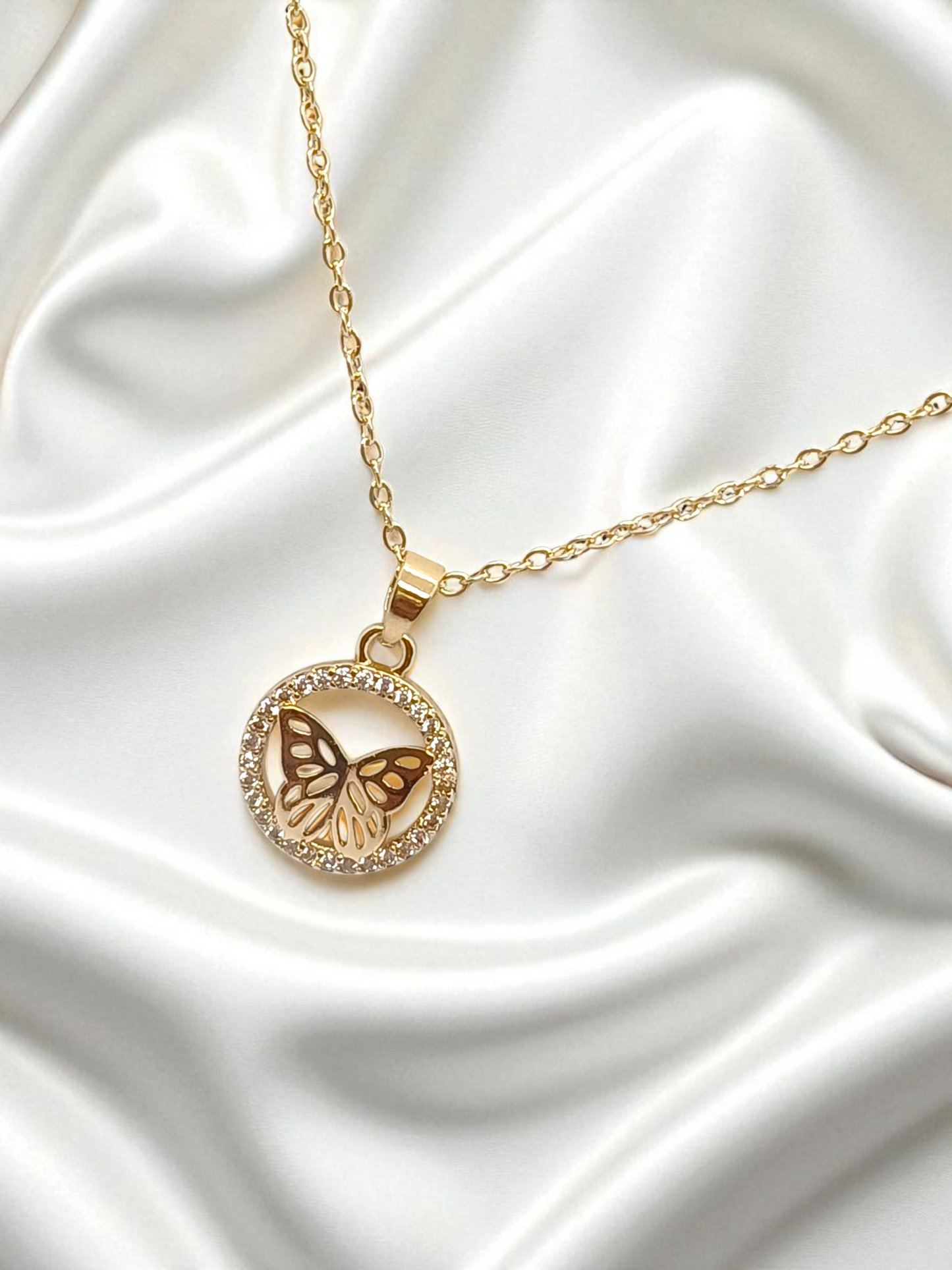 Circled Butterfly Gold Plated Anti Tarnished Cute Necklace