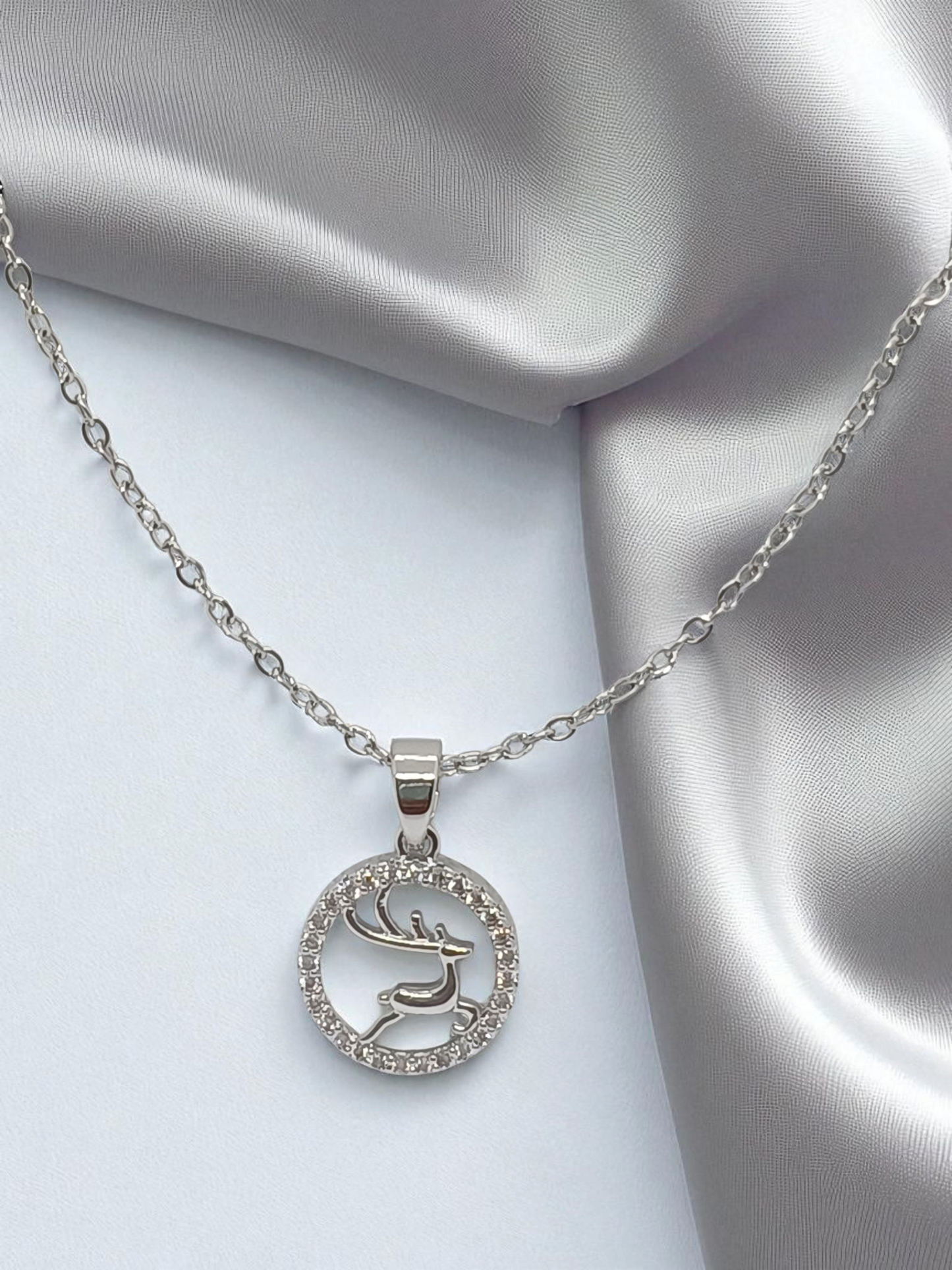 Deer In The Forest Silver Anti Tarnished Necklace