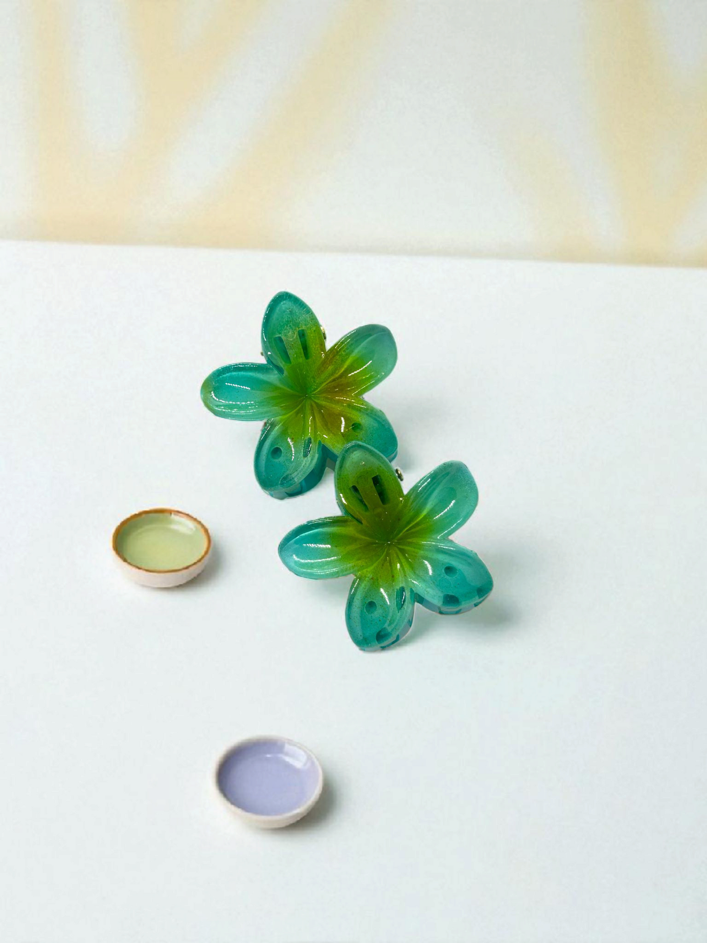 Green Glossy Medium Non-Slip Flower Claw Clip - Pack of 2