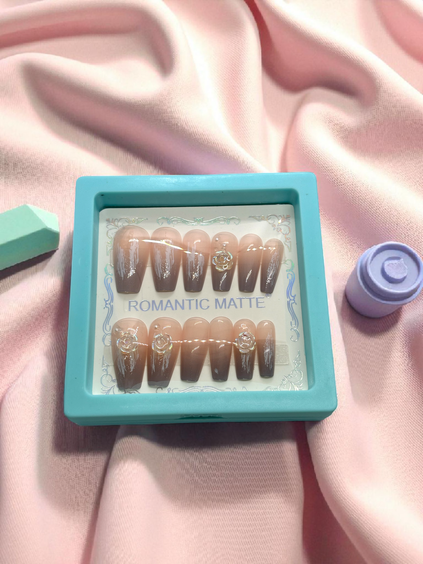 Brown Artificial Handmade Reusable Press on Nails Kit