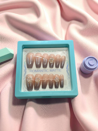 Brown Artificial Handmade Reusable Press on Nails Kit