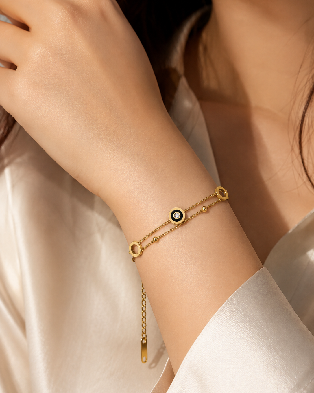 The Noir - Halo Medallion Dual-Chain Anti Tarnish Stainless Steel Chain Bracelet