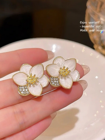 Absolute Paradise Petal Flower Korean Earring Studs