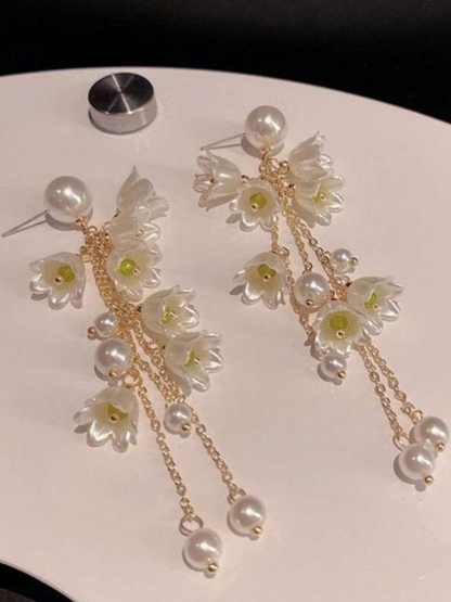 Lilly Cascade Moony Korean Earrings