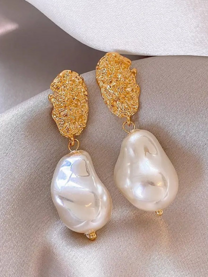Pearl Hunt Korean Earrings