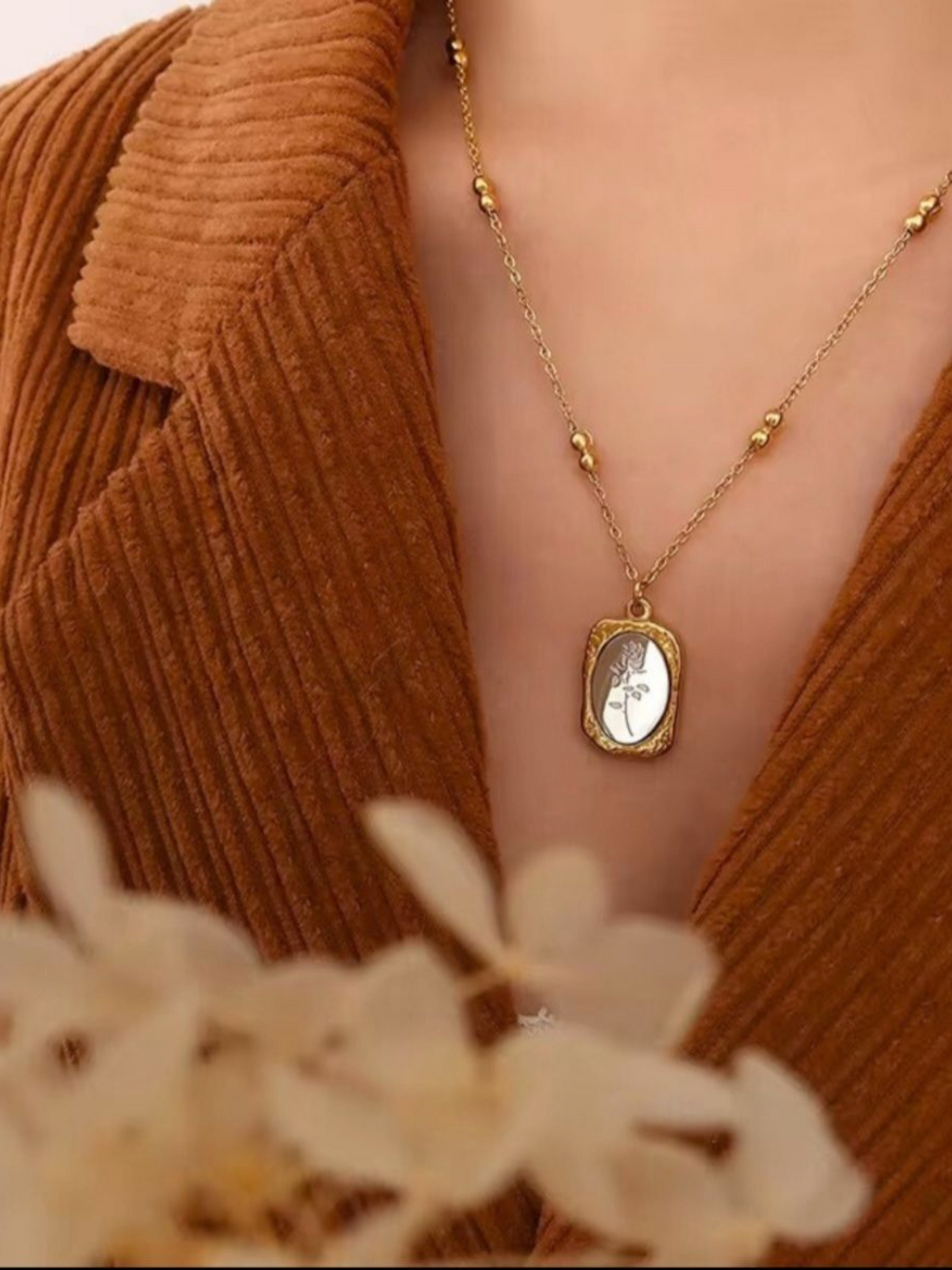 Beaded Chain Rose Engraved Heavy Pendant Necklace
