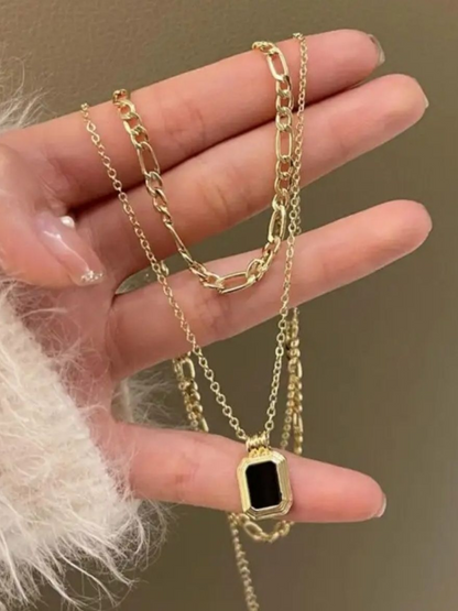 Double Layered Plate Pendant Golden Anti Tarnished Necklace