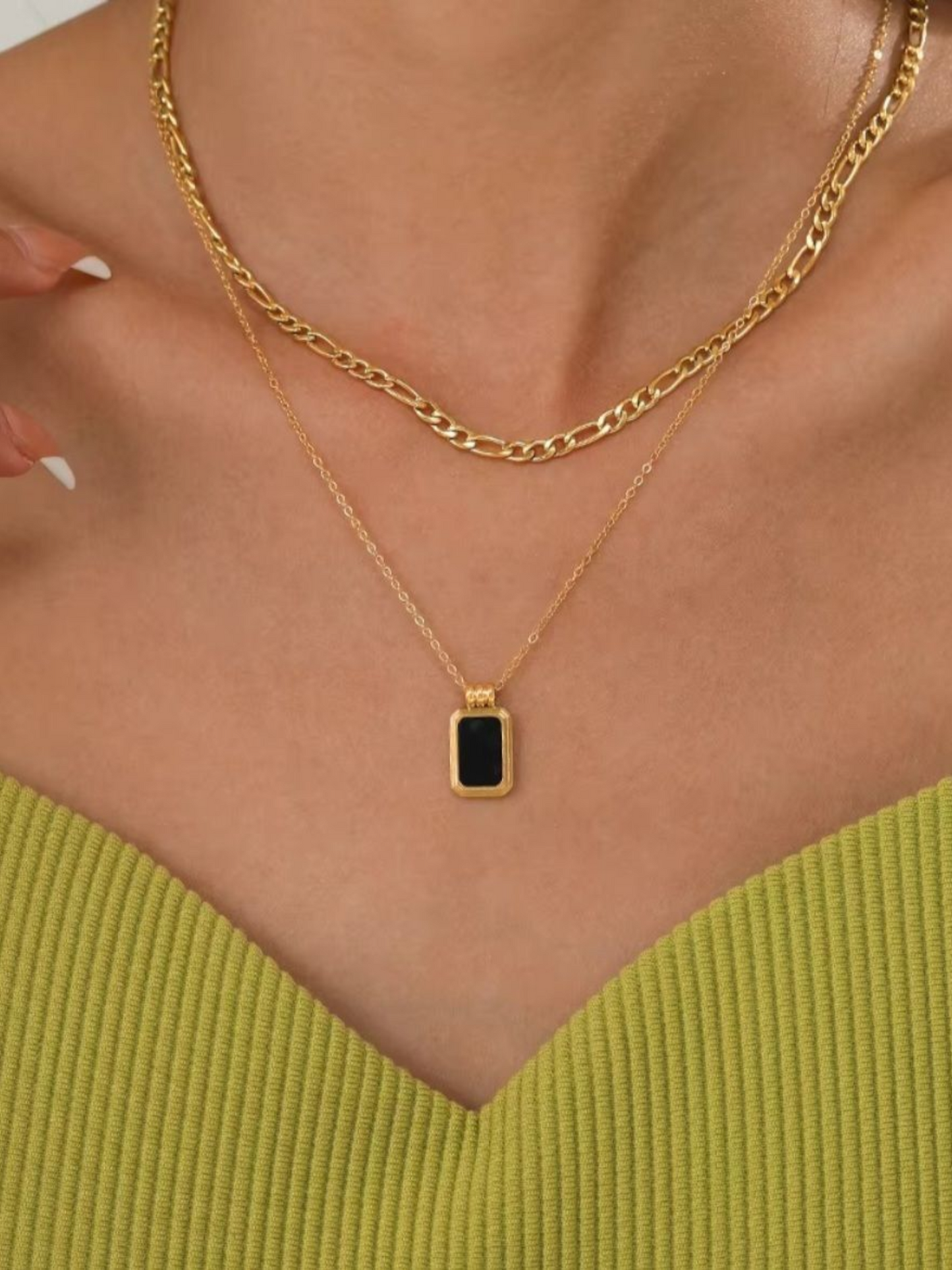 Double Layered Plate Pendant Golden Anti Tarnished Necklace