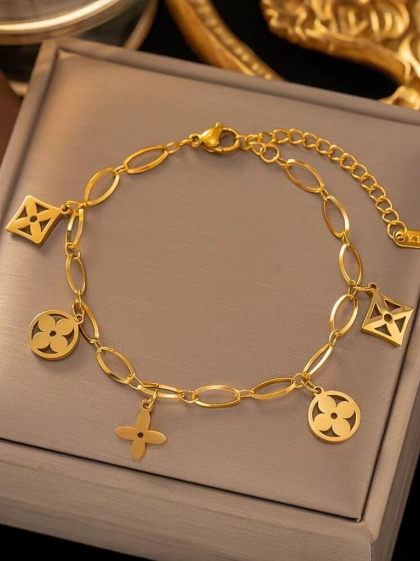 Lucky Charms Open Chain Bracelet