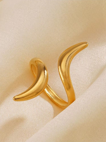 Serpentine Style Anti Tarnished Gold Plated Adjustable Finger Ring
