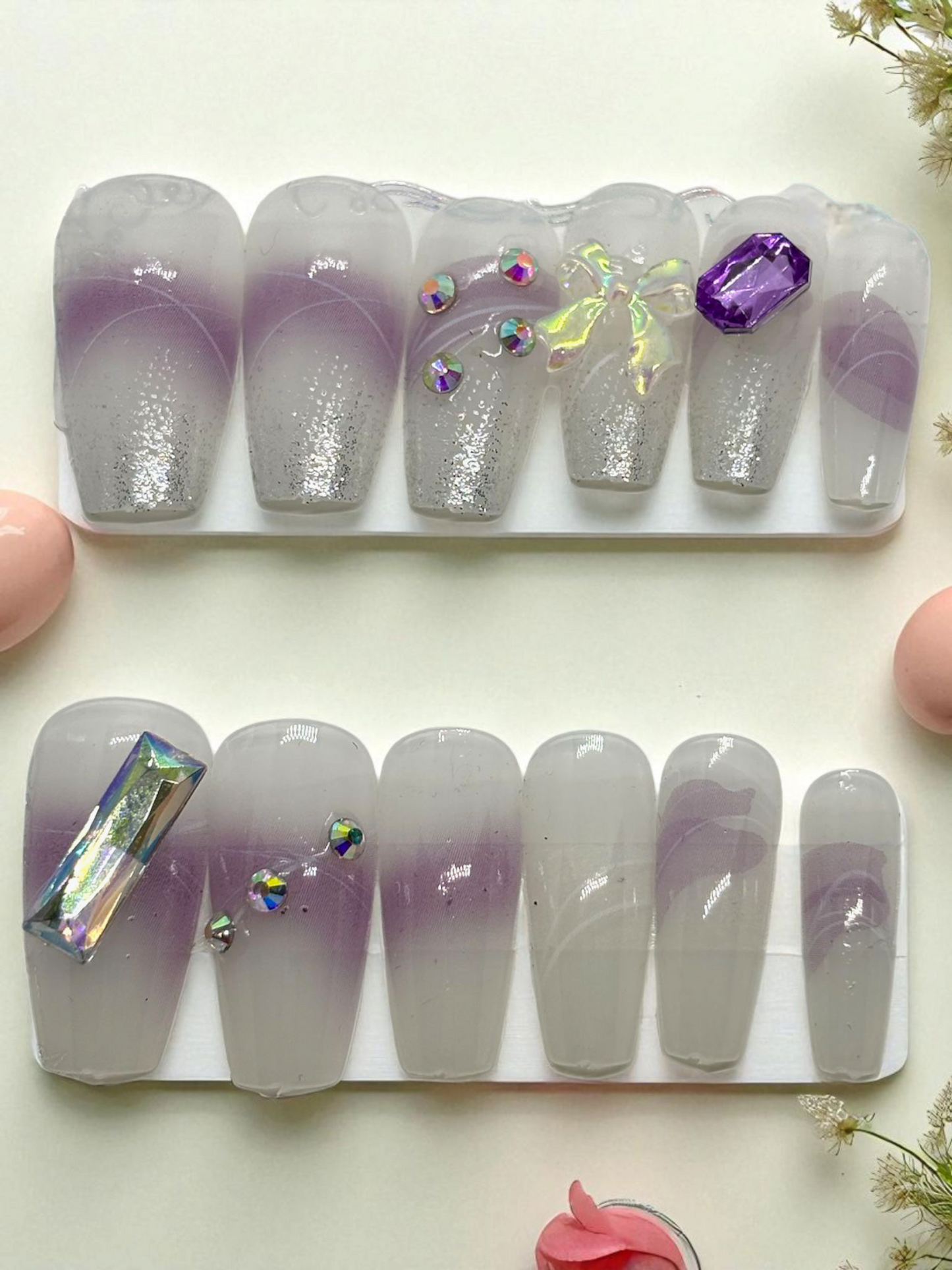White and Violet Artificial Handmade Reusable Press on Nails Kit
