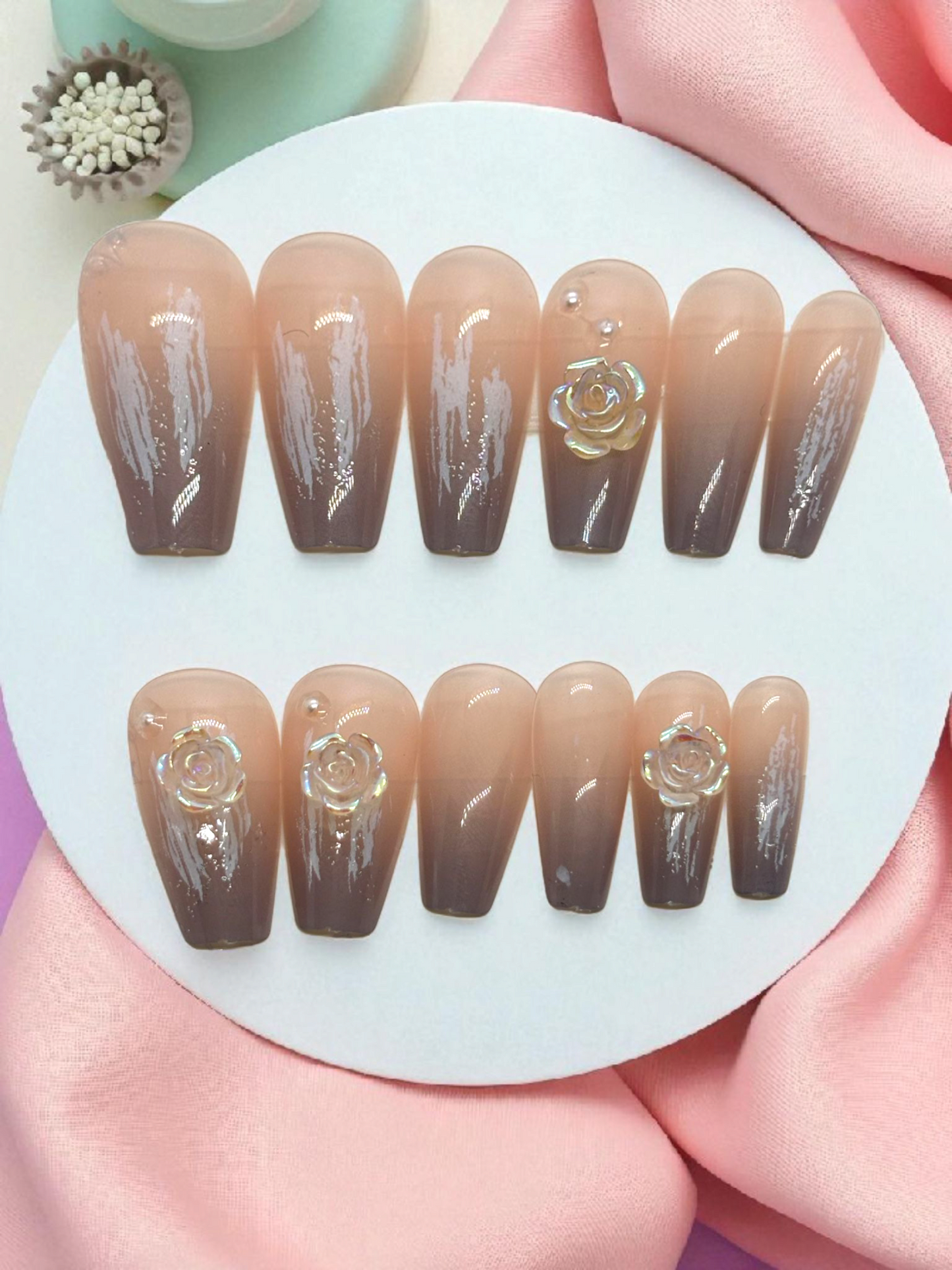 Brown Artificial Handmade Reusable Press on Nails Kit