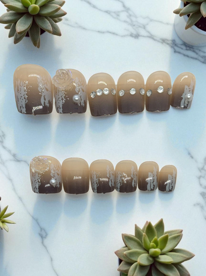 Brown Small Artificial Handmade Reusable Press on Nails Kit