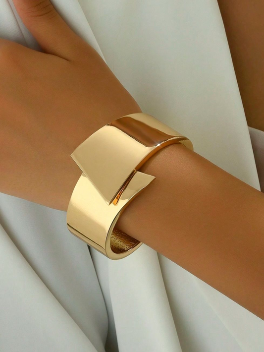 Most Trending Anti Tarnished Gold Plated Bracelet