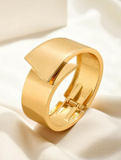 Most Trending Anti Tarnished Gold Plated Bracelet