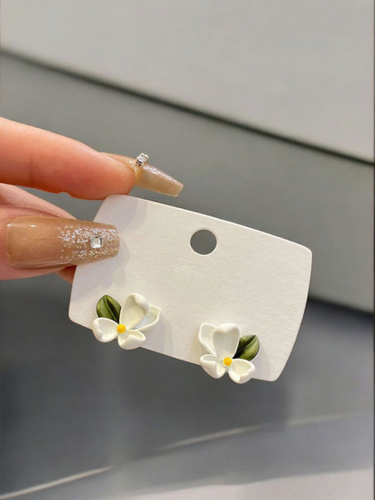 Daisy Dainty - Flower Stud Korean Eardrops