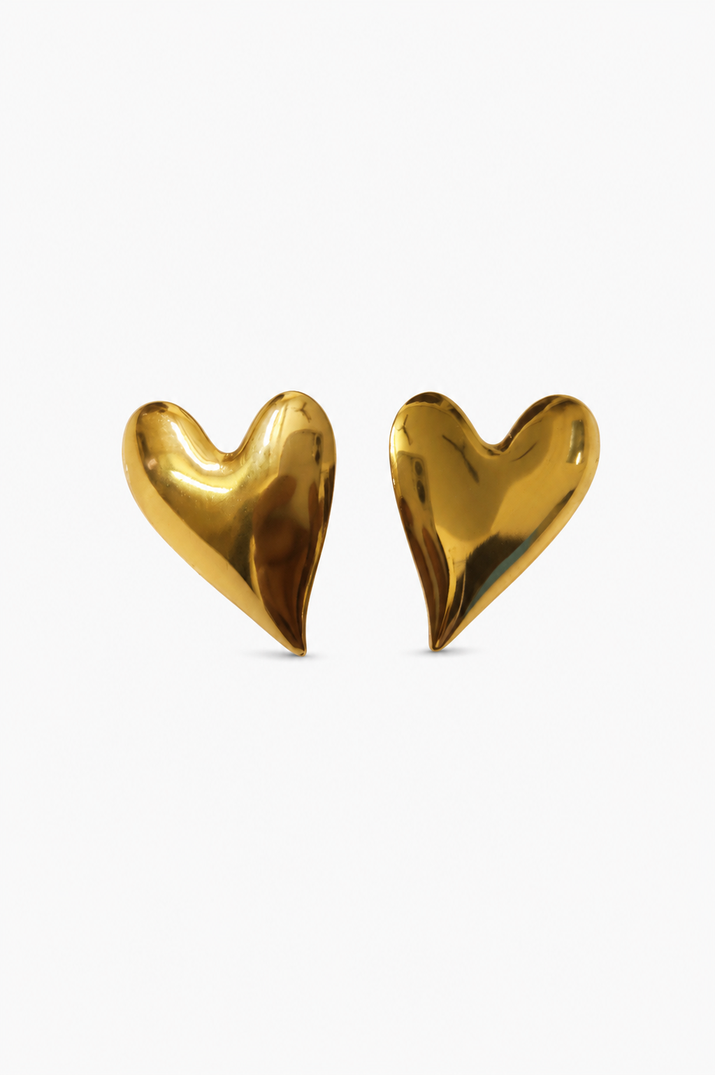 Heavy Crush Gold heart Studs