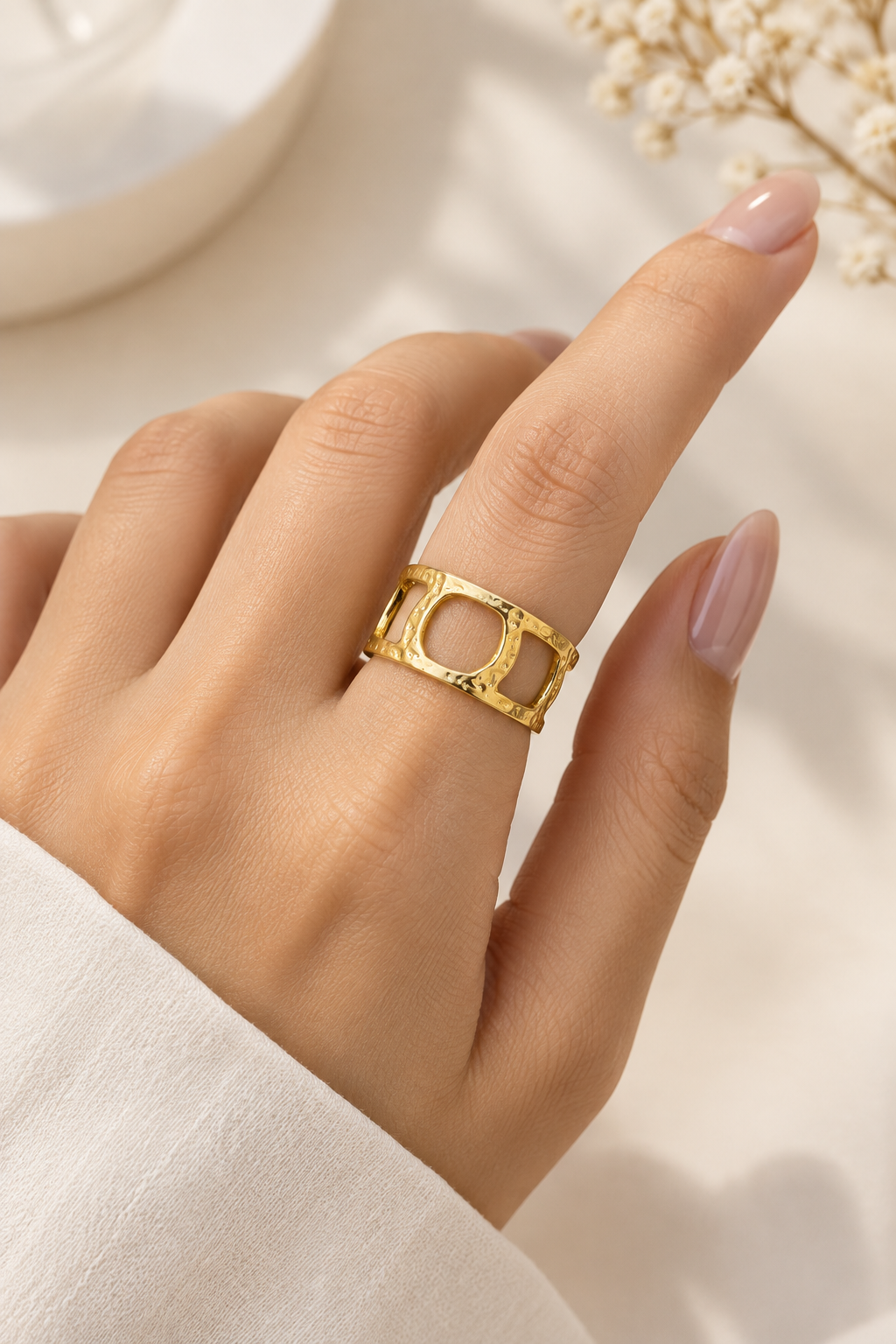 Grace Frame Ring
