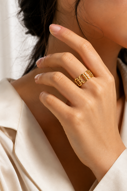 Crown Link Ring