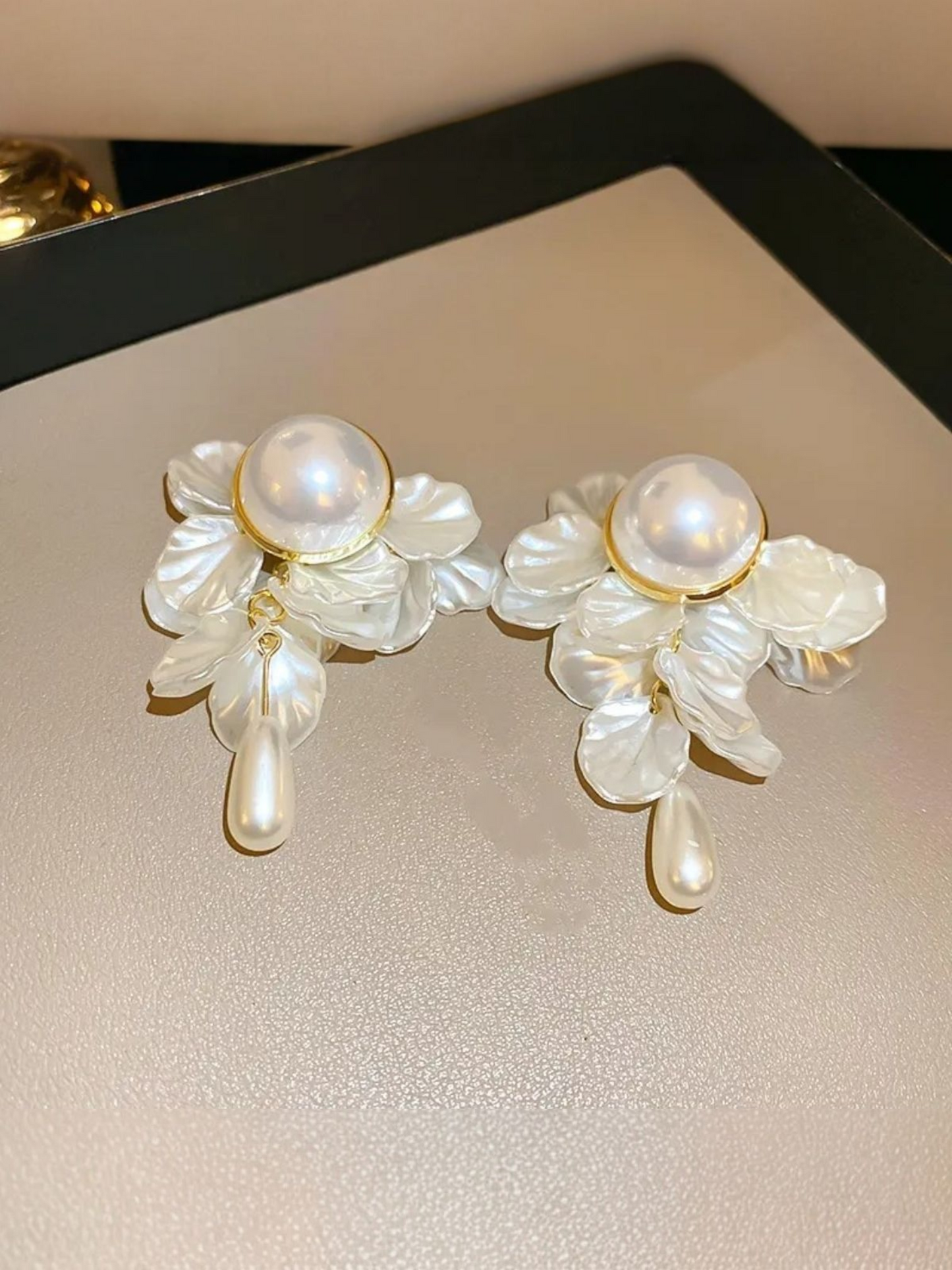 Pearly Moonlit Lagoon Cascade With Big Pearl Stud Korean Earrings