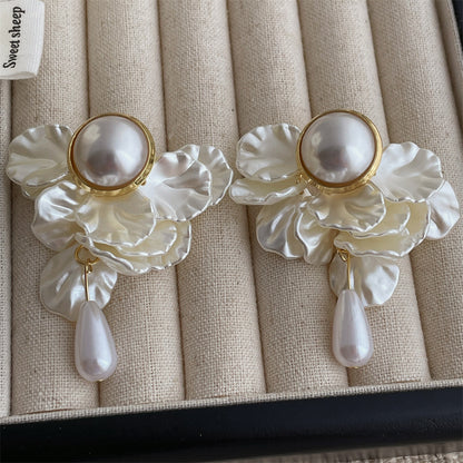 Pearly Moonlit Lagoon Cascade With Big Pearl Stud Korean Earrings