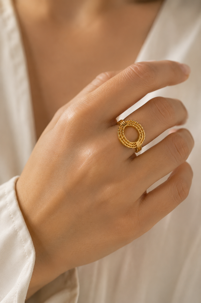 Regal Layer Ring