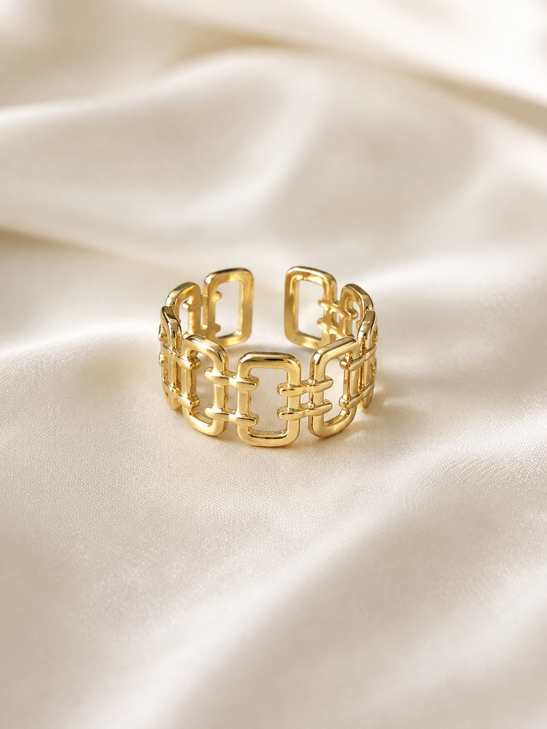 Crown Link Ring