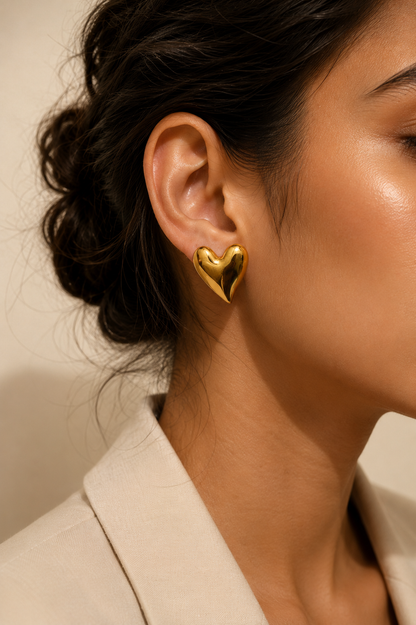 Heavy Crush Gold heart Studs