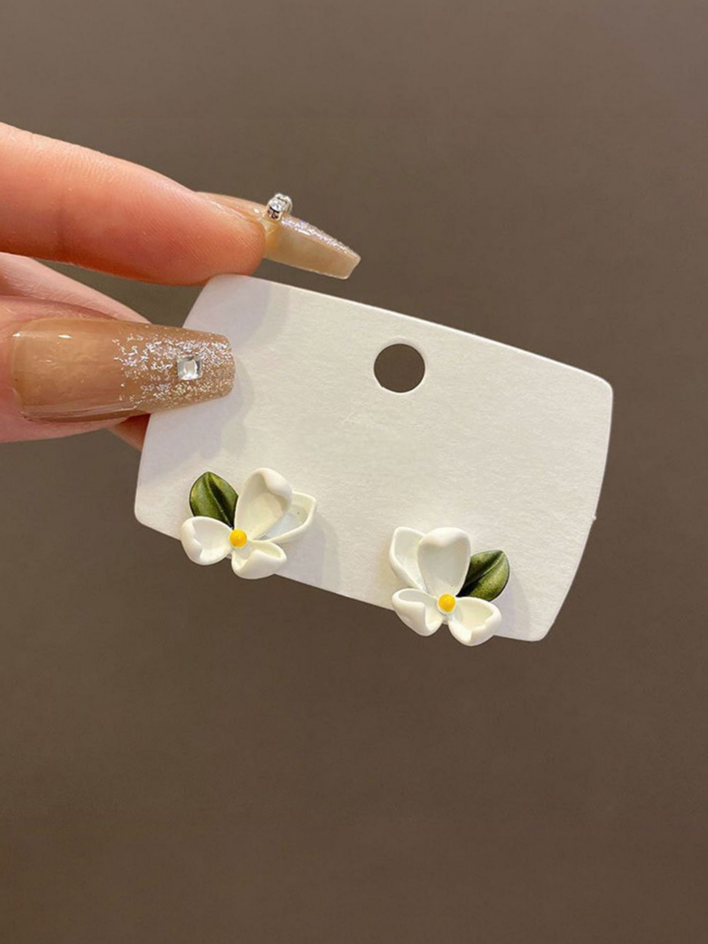 Daisy Dainty - Flower Stud Korean Eardrops