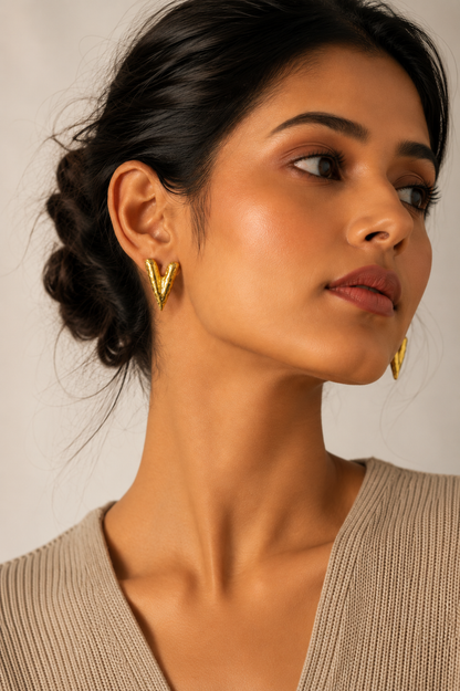 Veyrn — Sculpted Gold V heart Earrings