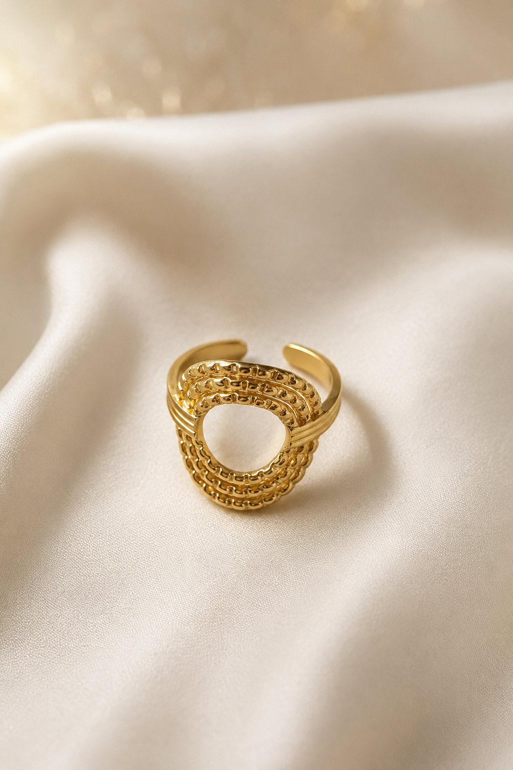 Regal Layer Ring