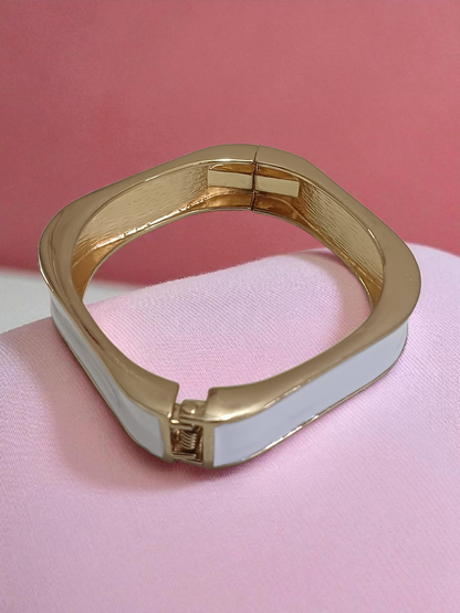 Classy Elegant Statement Style White Enamel Anti Tarnished Gold Plated Bracelet