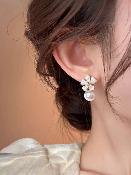 Sakura Kisses - Blush Petals & Pearls Small Korean Earrings